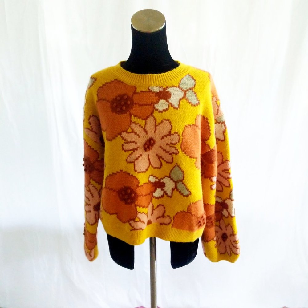New with Tags Yellow Medium Shoe Fly Daisy Sweater